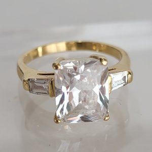 Vintage Estate Edco Faux Emerald Cut CZ Zirconia Prong Ring Sz 6-3/4 Gold Tone